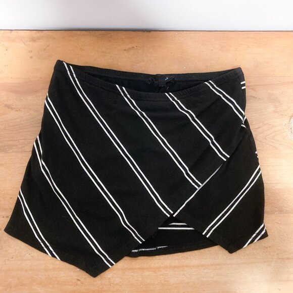 2 FOR $15 Black + White Stripe Mini Skort / Skirt - Picture 10 of 14